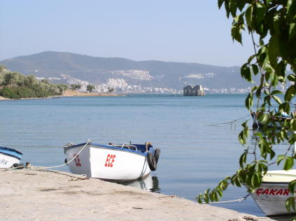 havnen i Iasos har 2 restauranter